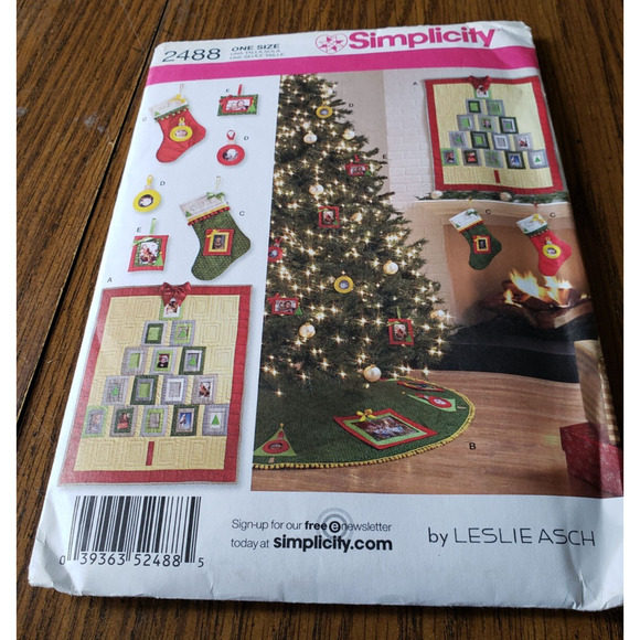 Simplicity Sewing Pattern 2488 Christmas Stockings Decorations Size O/S Uncut - Picture 1 of 7